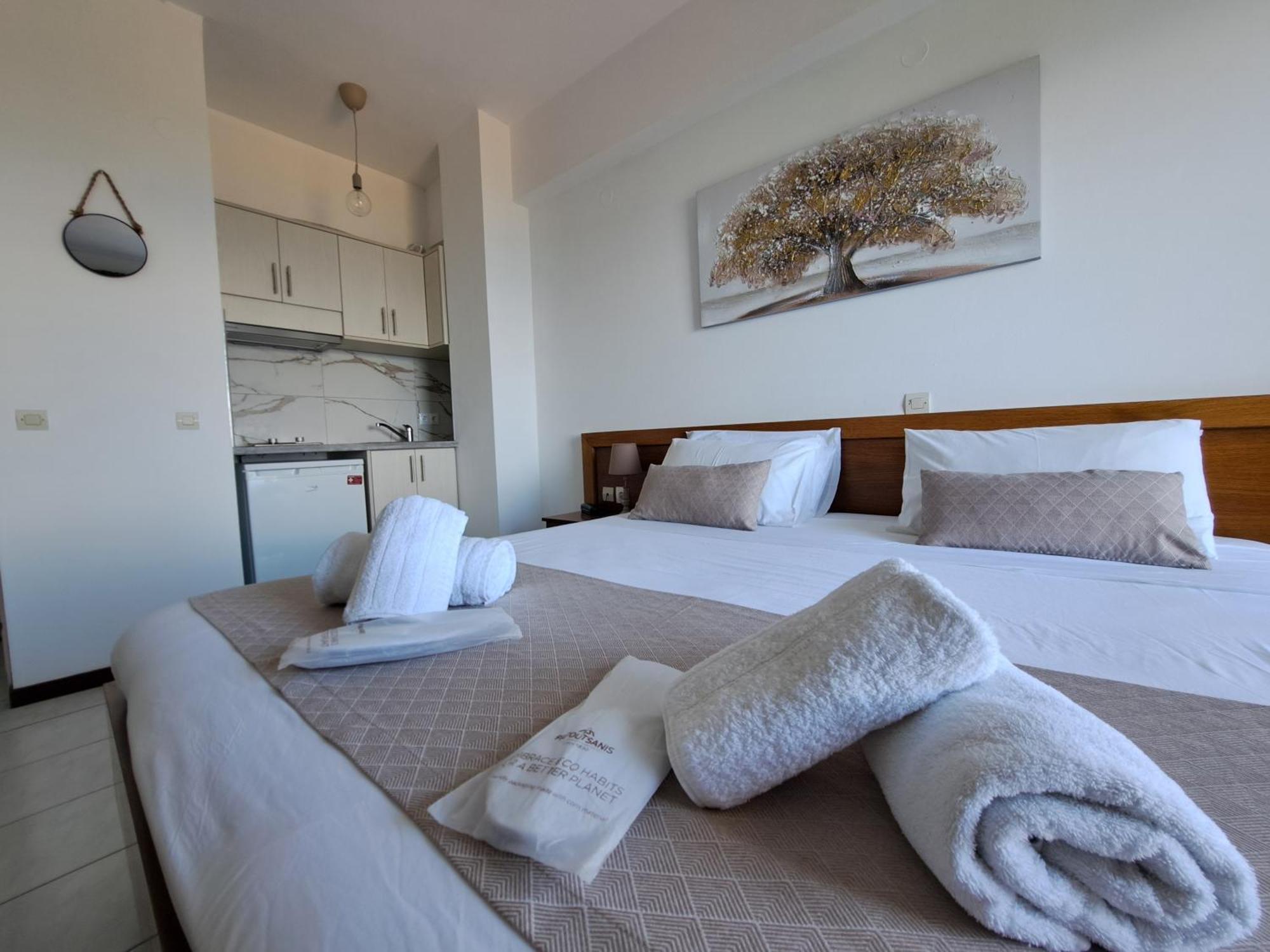 75 Steps Apartments เมซอนกิ ภายนอก รูปภาพ